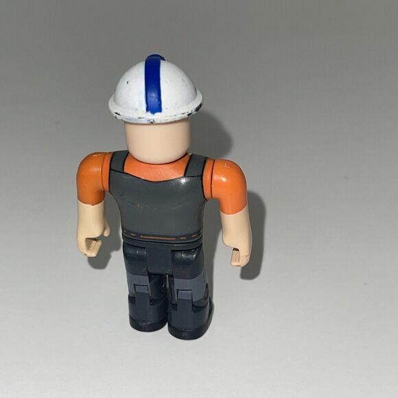 Roblox Action Figures Lot Of 6 Sushi Chef Celebrity Dynamo No Codes - Picture 13 of 13